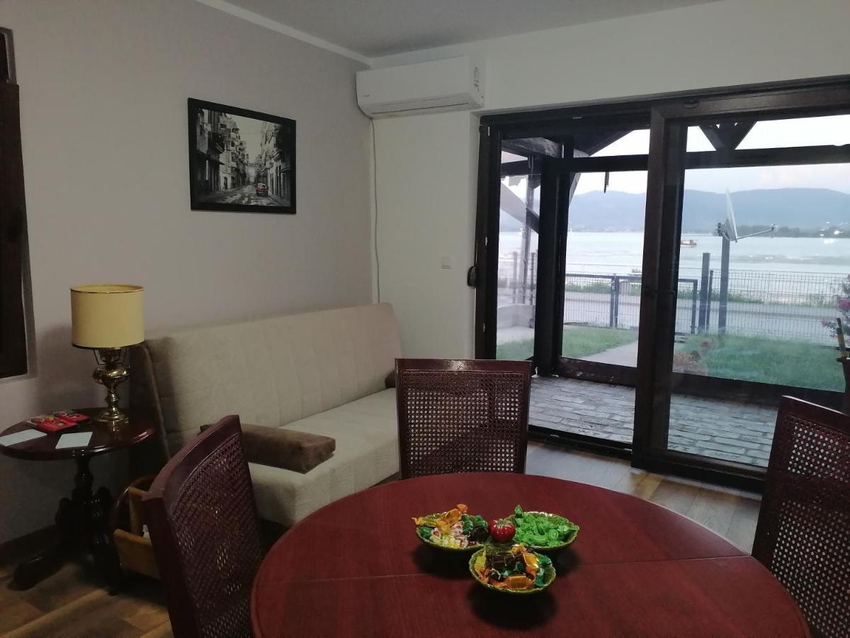 Apartman Sandrina 골루바츠 외부 사진